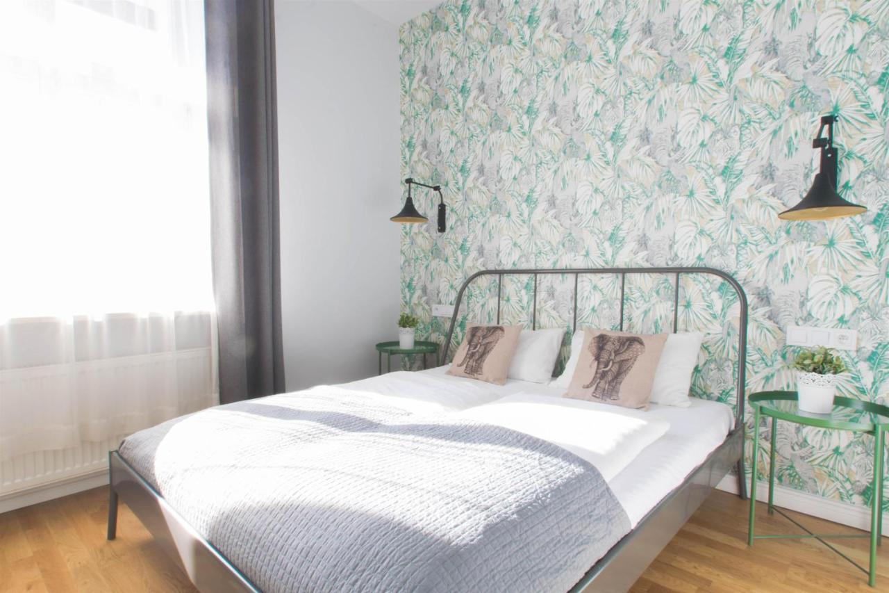 Krupnicza Modern Old Town Apartments - By Upstairs Красков Екстериор снимка