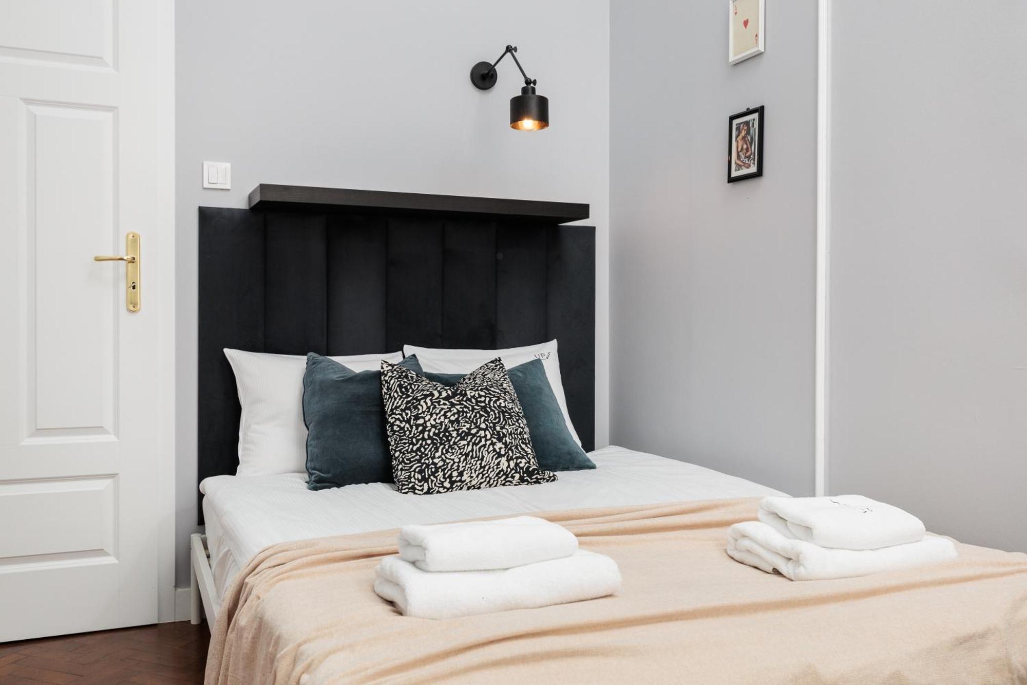 Krupnicza Modern Old Town Apartments - By Upstairs Красков Екстериор снимка